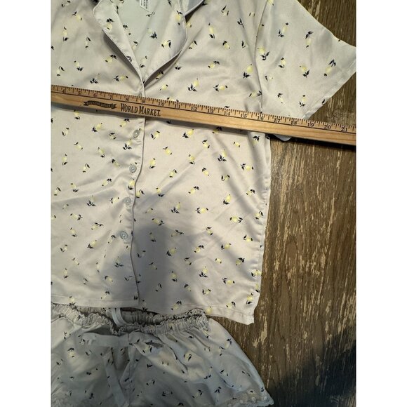 Flora Nikrooz Lace Trim Short Pajamas- Size Small All Over Lemon Print - Picture 3 of 9